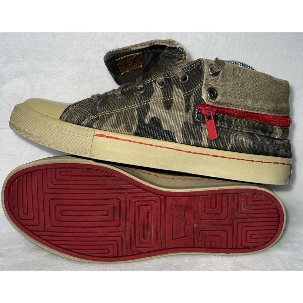 Levis Tennis Mens 9 Camo Green Canvas High Top Red Zipper Tennis Sneaker‎